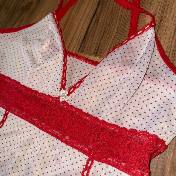 Red and white polka dot - Picture 3 of 4